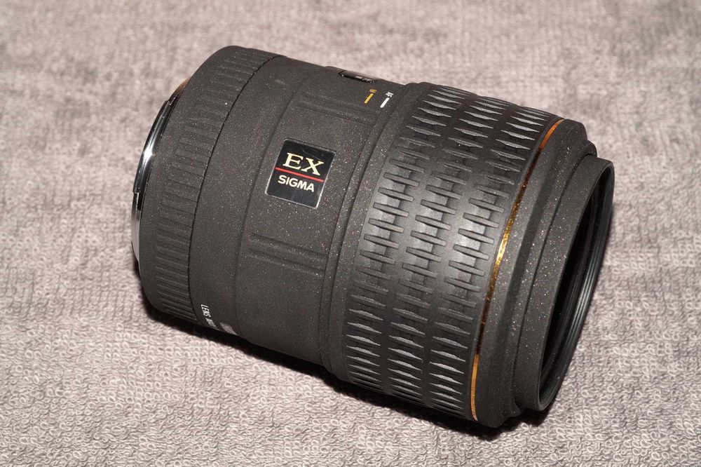 Sigma EX 105mm f/2.8 Macro для Canon - No AF