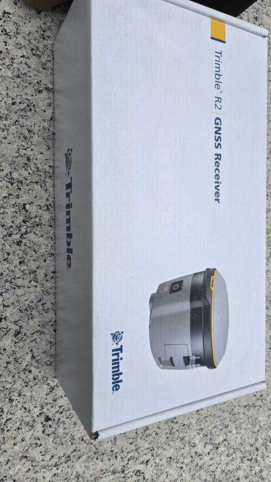 Trimble R2 GNSS Receiver + Controlador Trimble – Completo