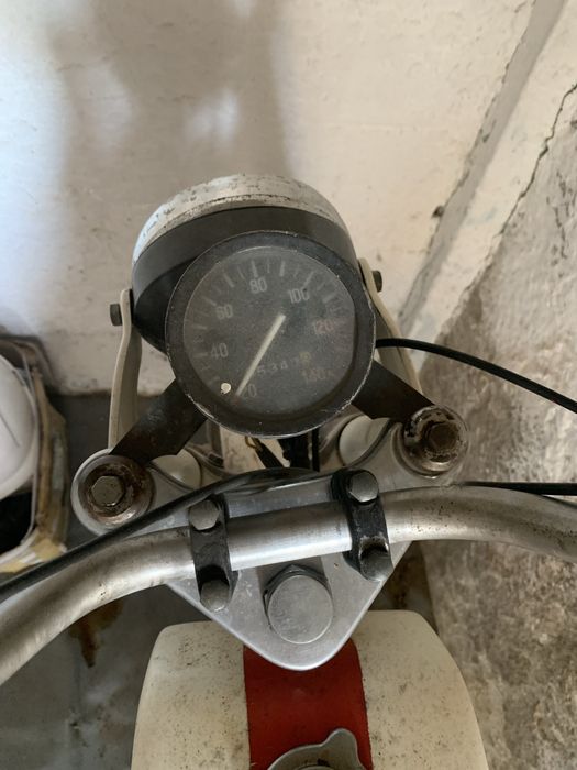 Moto famele com motor de zundapp