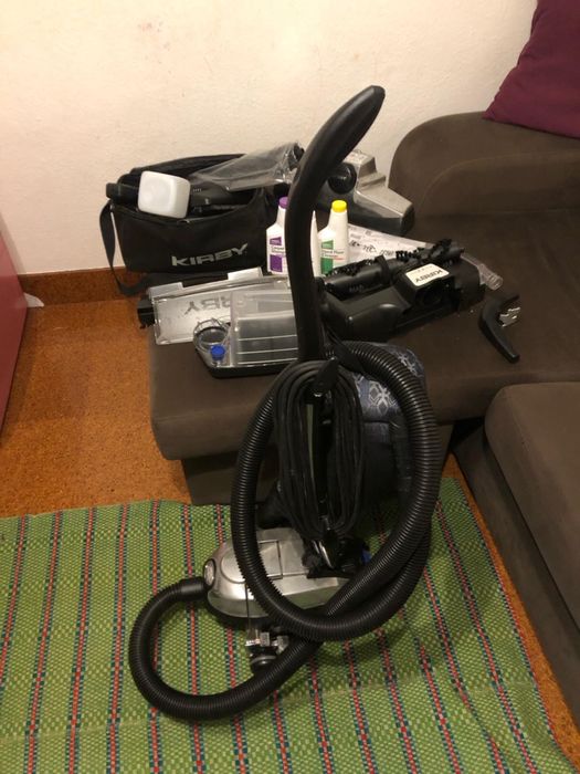 Aspiradora kirby em muito bom estado