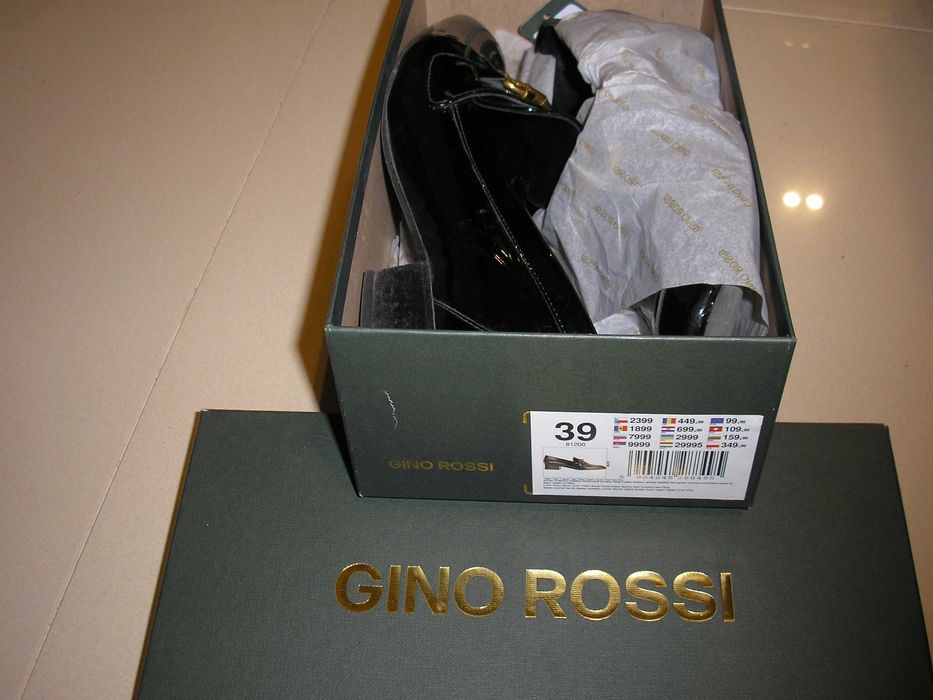 Pantofle GINO ROSSI lakierkowe rozm. 39
