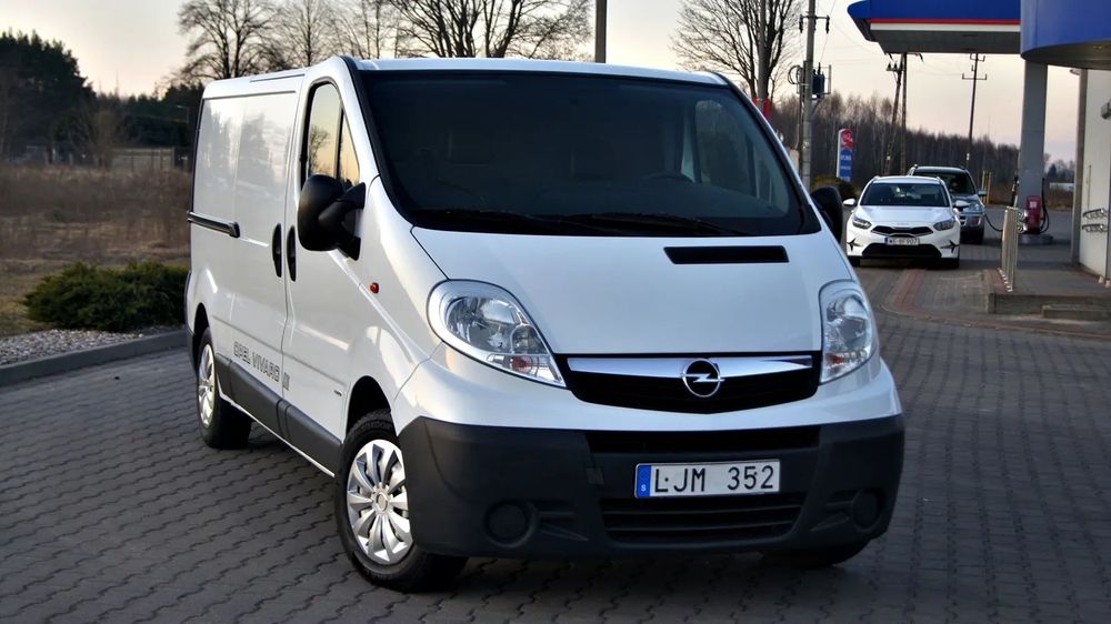 Opel Vivaro  Long Klima 93 tys km