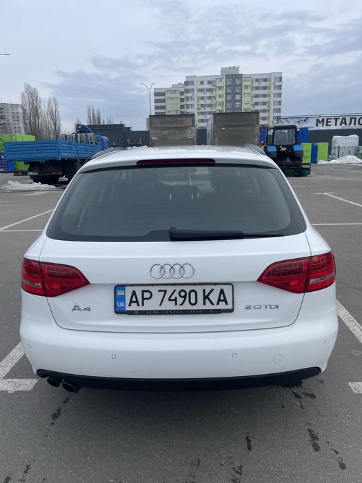 Ауді А4 б8 2010 рік
