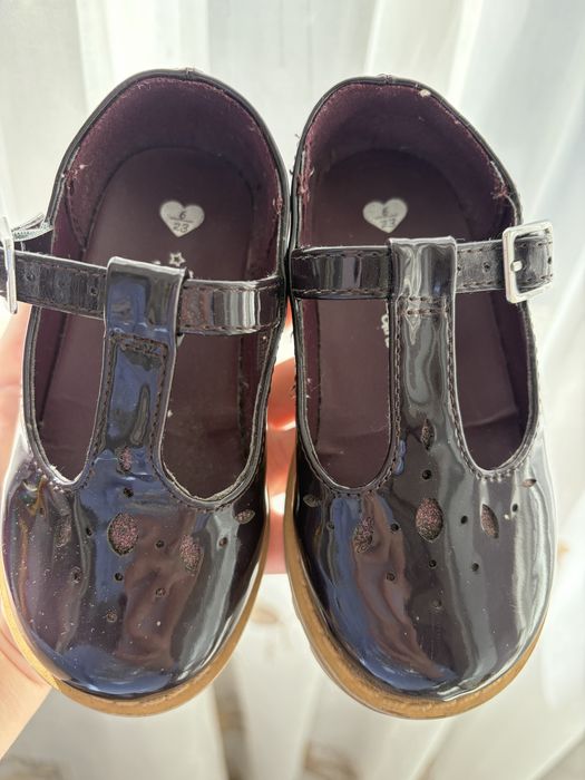 Дитячі лакові туфельки Matalan