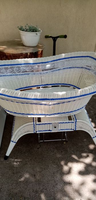 Дитяча люлька колиска автоматична (штучний ротанг)