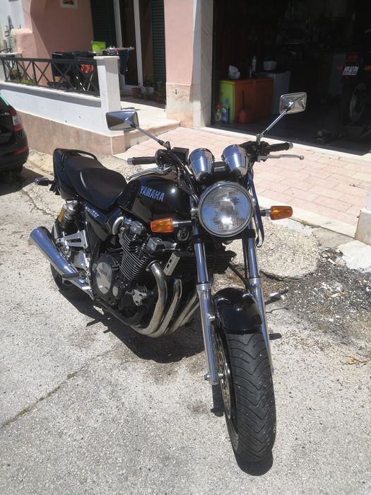 Yamaha xjr 1200 como nova