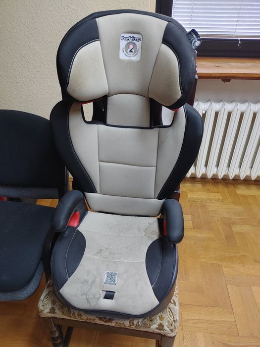 Fotelik peg perego dla dziecka do auta używany