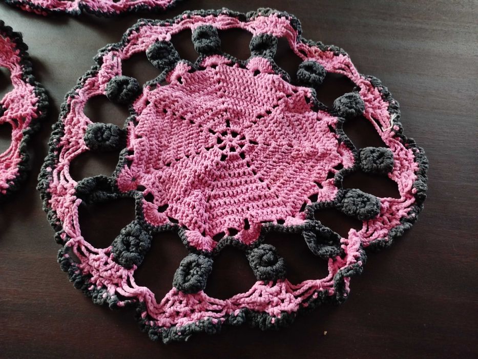 Conjunto de três panos em crochê