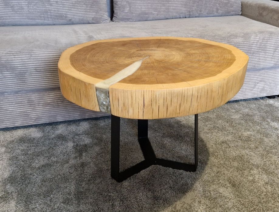 Stolik z naturalnego drewna śr. 70cm