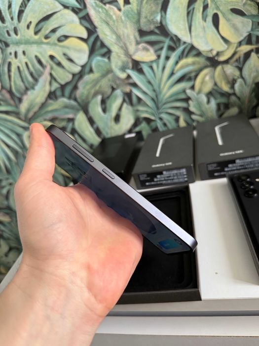 Samsung S25 12/256GB Повний комплект стан нового OneUI 7 TRADE-IN