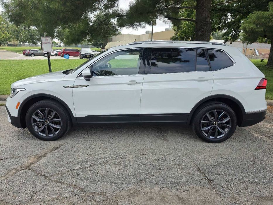 Volkswagen Tiguan SE 4Motion      2022