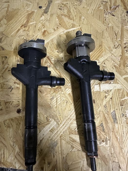 Форсунка mazda 2.0 дизель rf5c