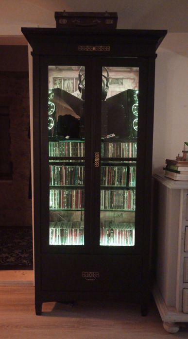 Móvel expositor iluminado