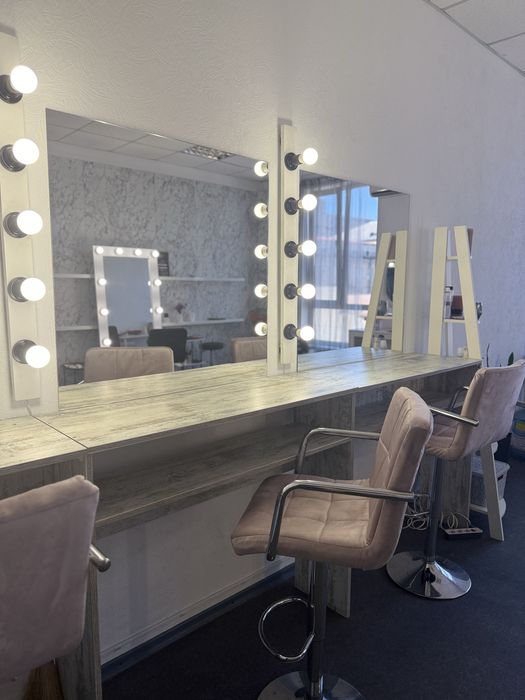 Аренда места визажиста бровиста мастера по прическам/плетению