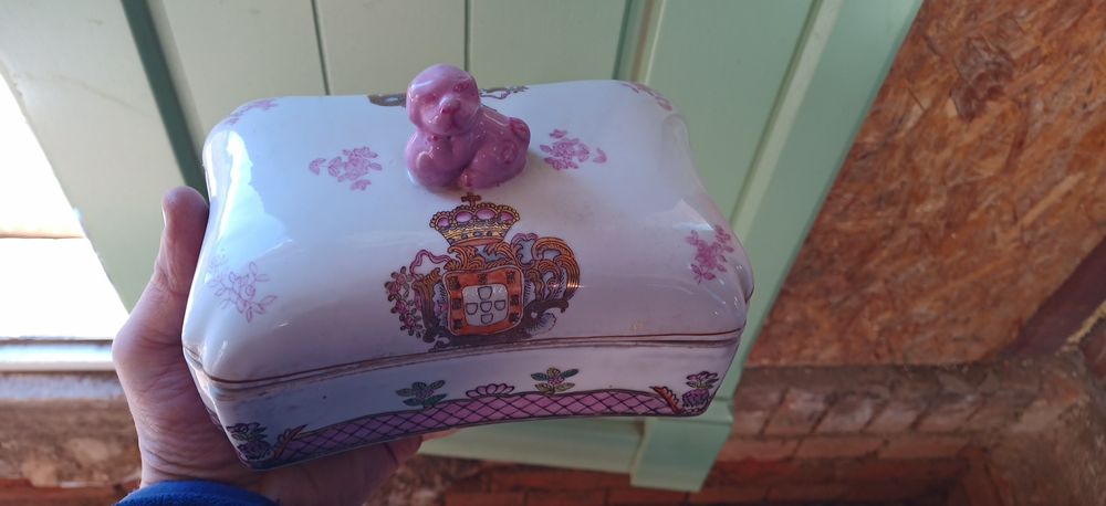 Stara porcelanowa szkatułka chińska