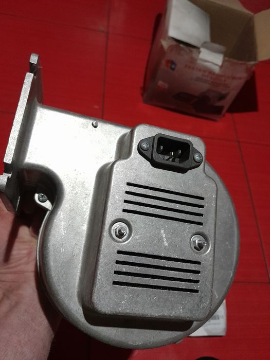 Вентилятор для котла новий