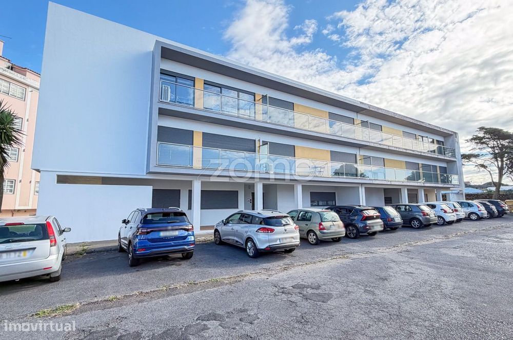 Apartamento T2 para arrendamento em São Pedro, Ponta Delgada