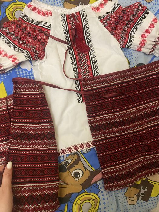 Вишиванка для дівчинки розмір 98-104