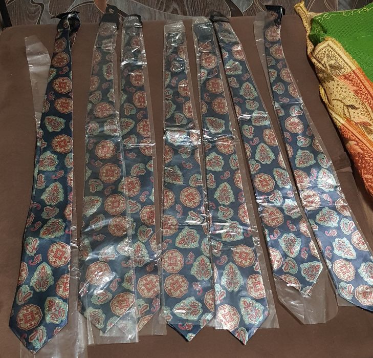 Гастуки краватки НОВІ