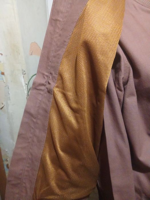 Продам бомбер жіночий 2 шт