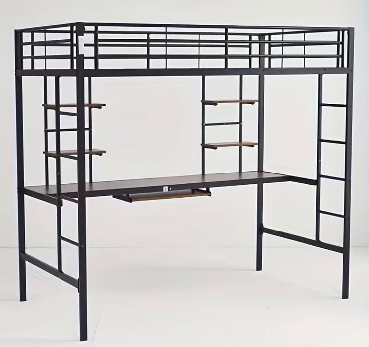Cama beliche com secretária embaixo
