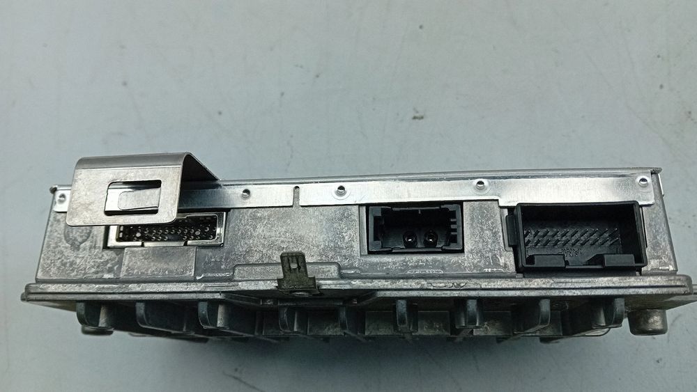 Amplificador de colunas AUDI A5 (8T3)