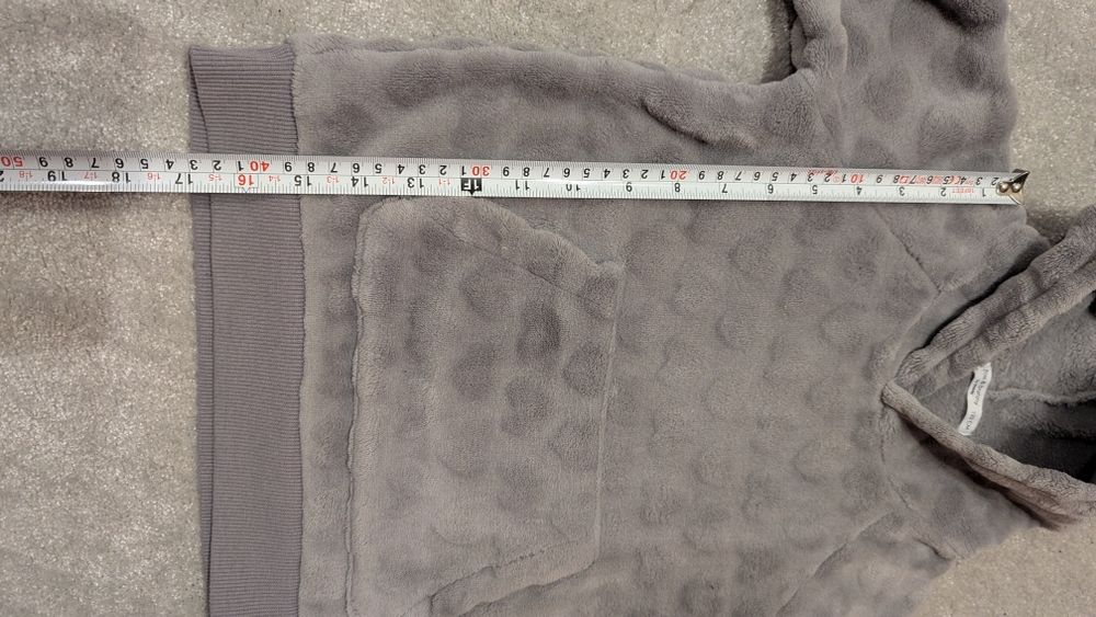 Bluza 4-5 lat puchata kotek dziewczynka 110