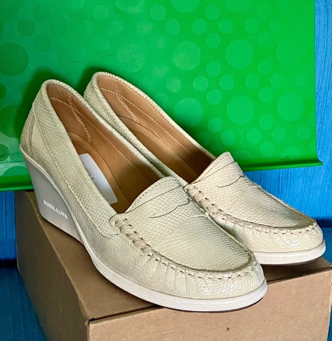 Sapatos Daniela Lima calçam 38