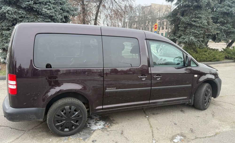 Volkswagen Caddi 2011 рік 7 місний