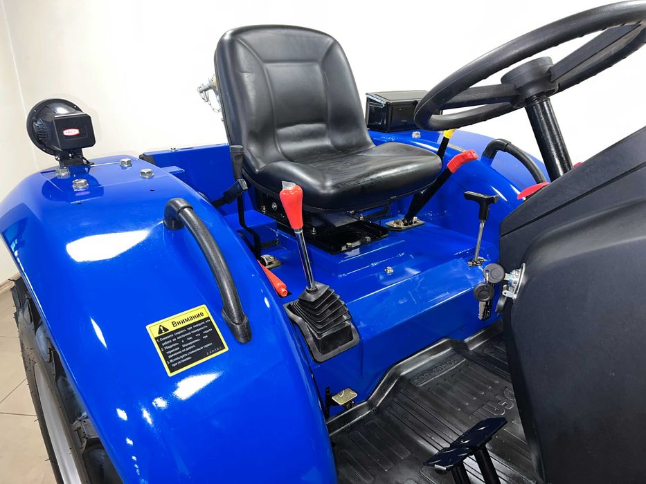 Минитрактор Dongfeng DF 404 G2 реверс. Примусова гідравліка.