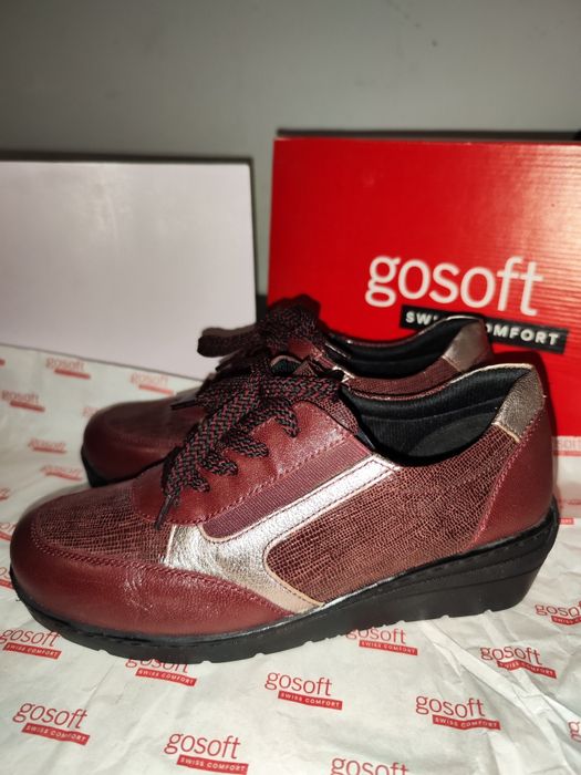 Skórzane półbuty na koturnie