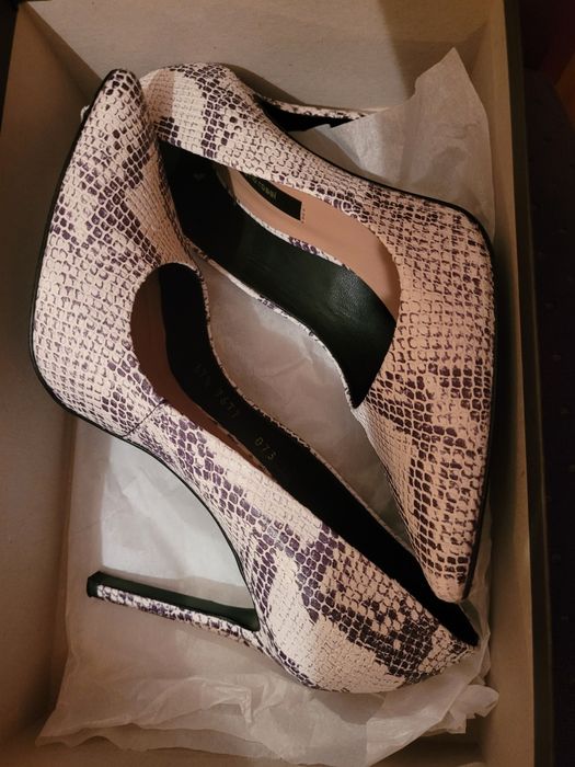 Czółenka czarne białe krokodyl gino rossi 37.5