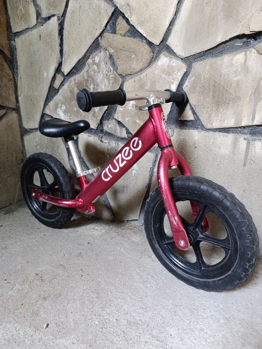Дитячий біговел Cruzee