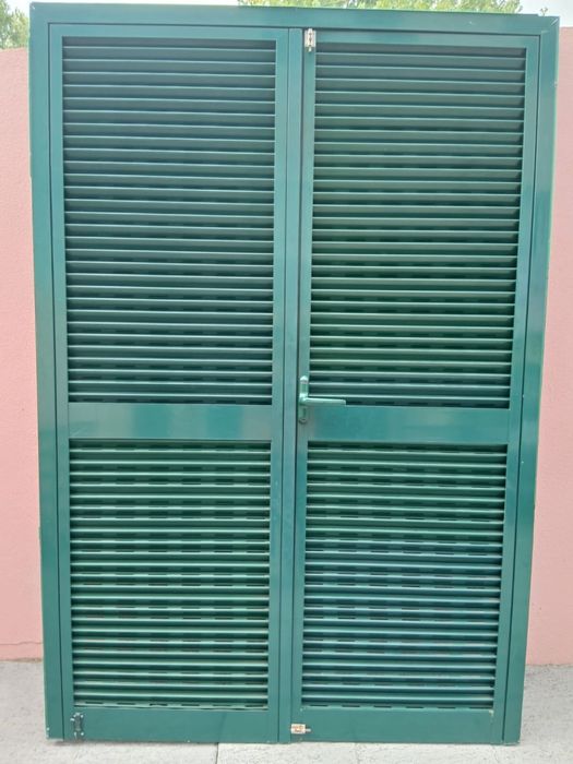 Portadas aluminio em cor verde