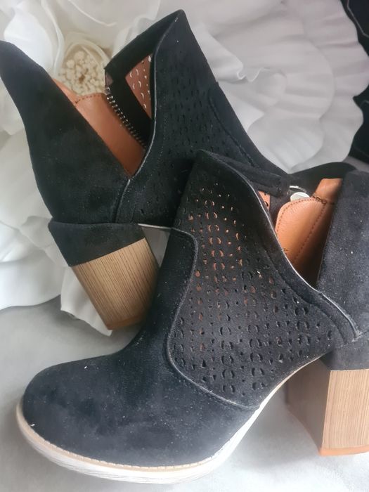 Botki damskie zamszowe nowe roz 38