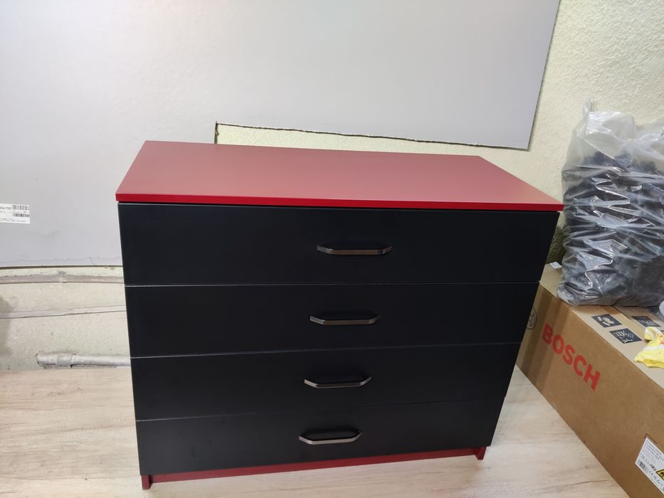 Продам класний комод.