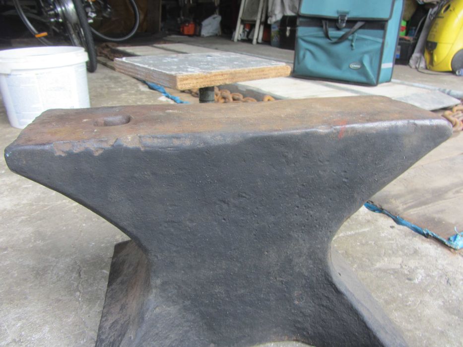 Kowadło stalowe 70 kg