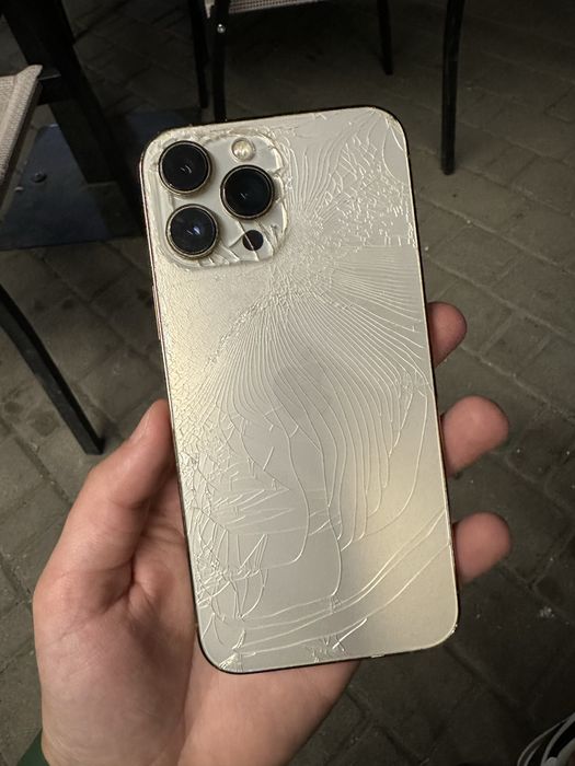 iphone 13 pro max 256 gold - купити телефони та аксесуари