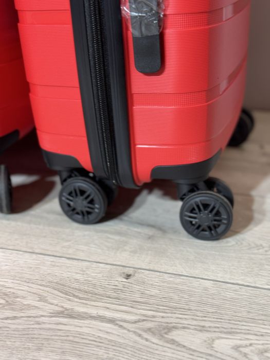 Чемодан чемоданы валіза сумка Wings HWF 01 100% поліпропілен ПОЛЬША!!!