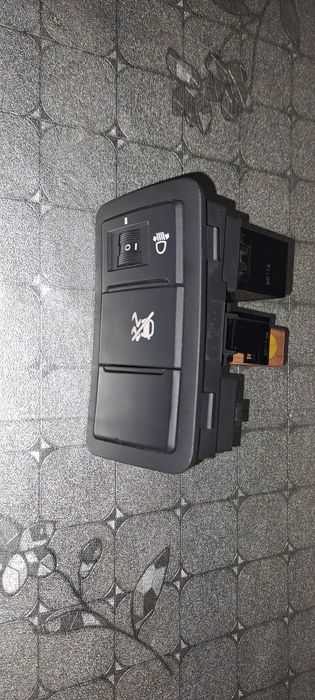 Блок кнопок Hyundai i30fd 07-12 б/у