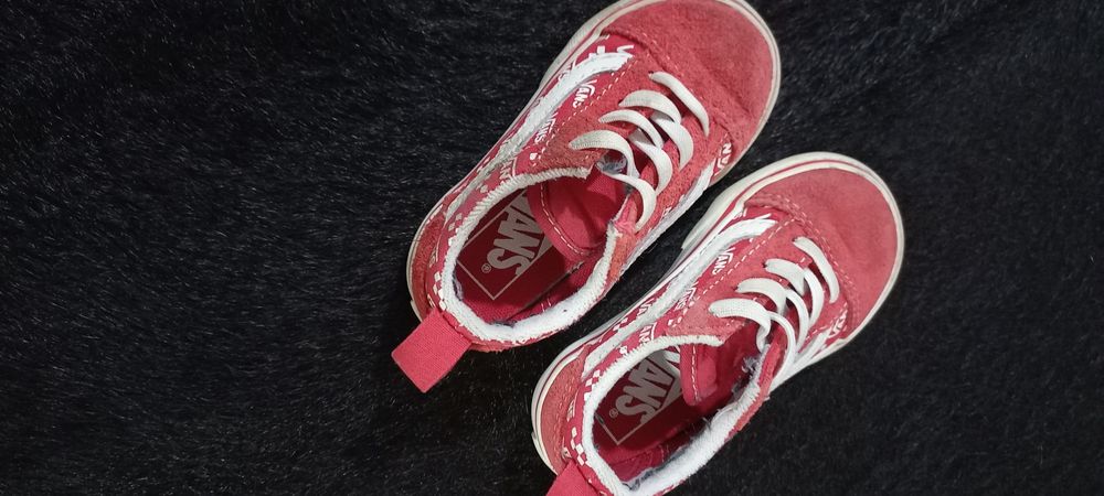 Tenis Vans vermelhas para menino