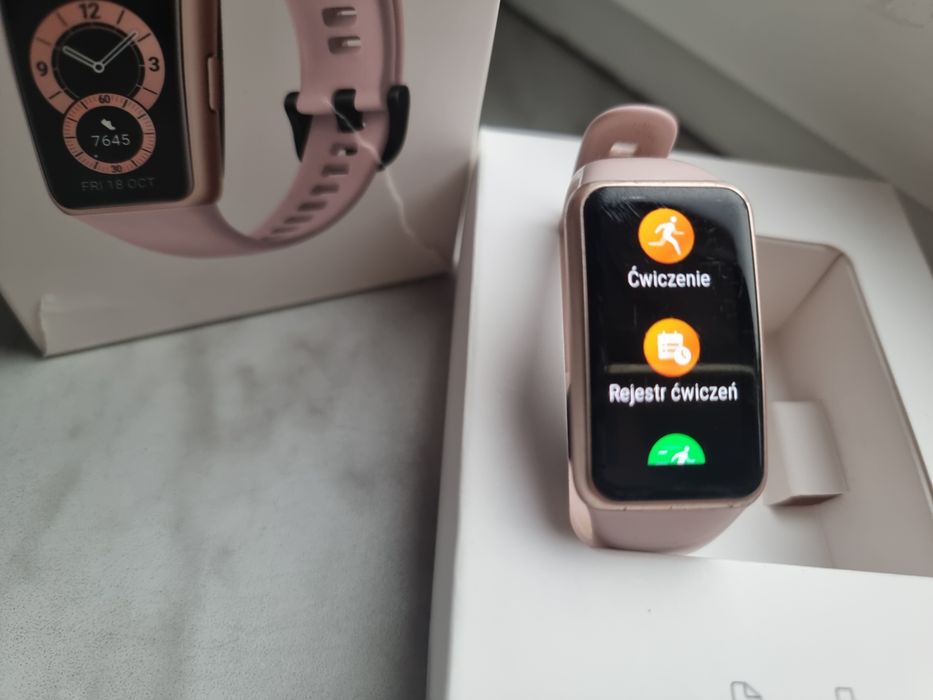 Huawei Band 6 różowa