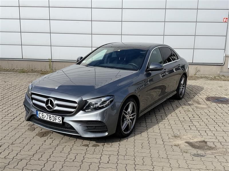 Mercedes-Benz Klasa E Syndyk sprzeda samochód osobowy Mercedes-Benz E220d