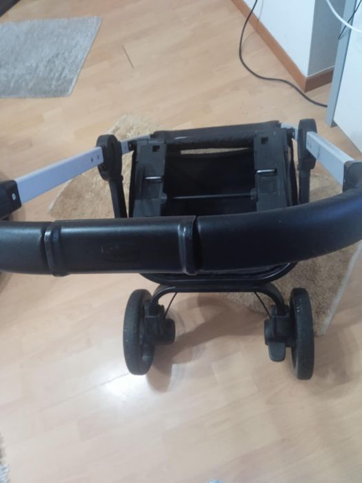 Vendo carrinho de bebe