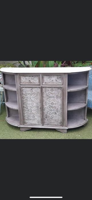 Móvel de encostar cinza