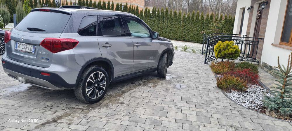 Suzuki Vitara 1,5 hybryda, 4x4, automat, kamera