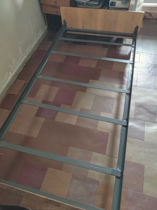 Продам  металеве ліжко