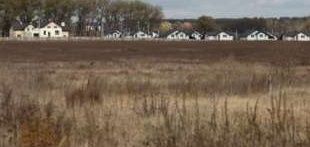 Продам участок в с Тарасовка по ул. Шевченка 45 соток.