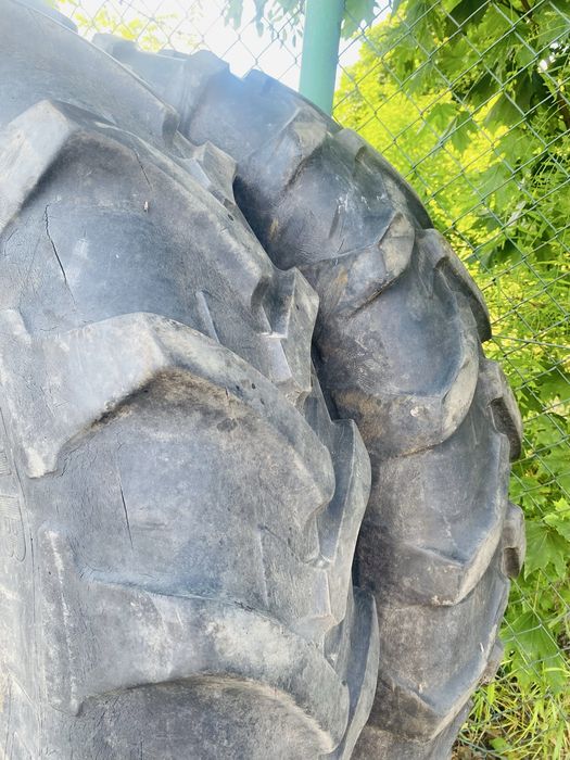 Opona  waska 320/85 R34
