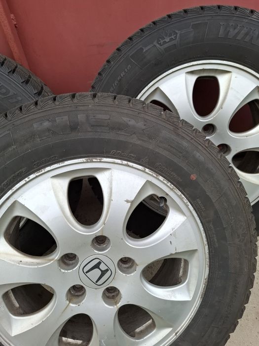 Шини з дисками 215/65/16